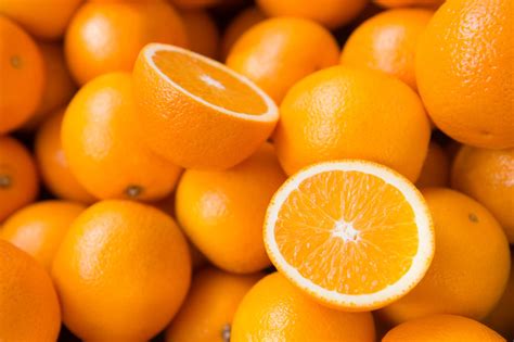 Siedem powodów, dla których warto jeść pomarańcze - Kobieta w INTERIA.PL