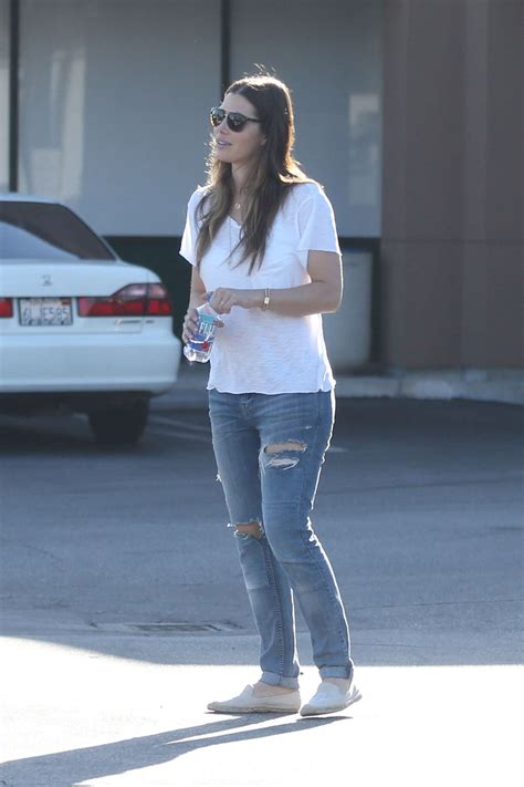 Jessica Biel In Ripped Jeans 17 Gotceleb