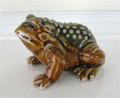 Vintage Ceramic Frog Warty Toad Brown Glazed Figurine