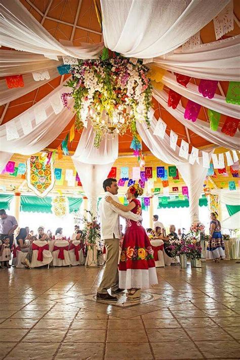 Pin By Aurora Sánchez On Boda Mexicana Colorida Mexican Themed Weddings Mexican Party Theme