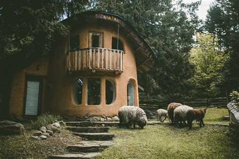 Choose from more than 2,000 properties, ideal house rentals for families, groups and couples. Romantic Getaway on Vancouver Island