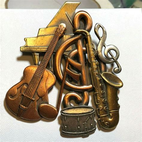 Estate Musical Instruments Treble Clef Lapel Pin Brooch Large Mixed