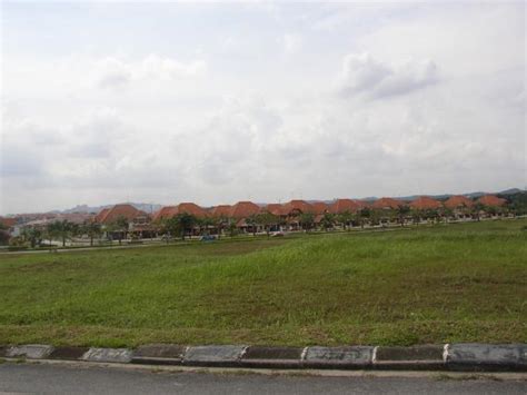 Johor bahru malaysia terletak di 7254.86 km barat laut dari mekah. Taman Bukit Dahlia - Johor Bahru District
