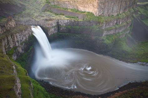 Palouse Falls Sunrise 30 Second Exposure Really Shows The Flickr