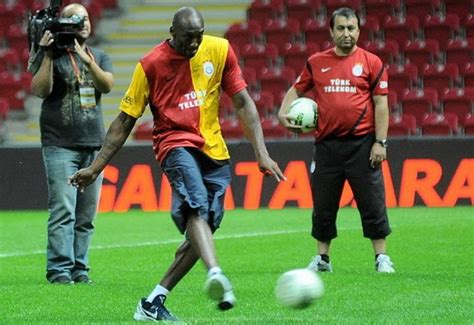 Pic Of The Day Kobe Bryant Attends Galatasaray Training Inside World Soccer