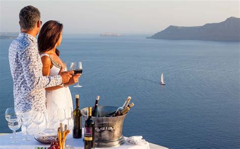 True Romance On Santorini Island Greece Callgreecegr Visiting