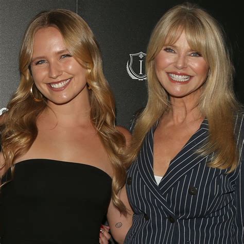 Christie Brinkleys Daughter Sailor Is Her Moms Double In Divine New