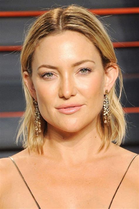 Kate Hudson S Sunkissed Style At The Oscar S Kate Hudson Anne Hathaway Latest Celebrity