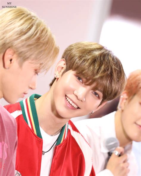 Jai ᵕ̈ Slow On Twitter A Thread Of Yeosang Smiling But As You Scroll His Smile Gets Bigger