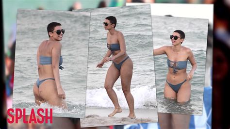 Julieanna Goddard Aka Yesjulz On Snapchat Wears A Bikini In Miami