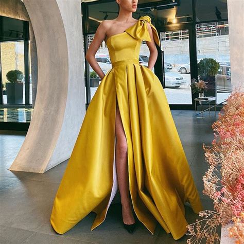 Fashion Oblique Shoulder Solid Color Bow Dress In 2021 Prom Dresses