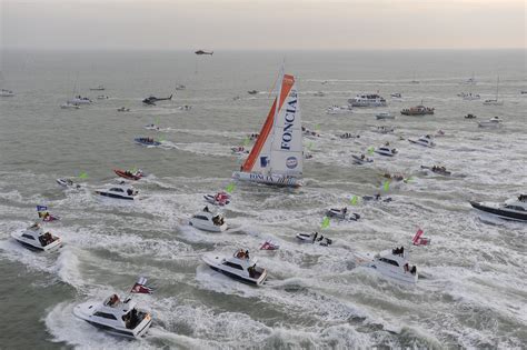 🇫🇷 compte officiel du vendée globe #vg2020 #vendeeglobe follow the news in english : Michel Desjoyeaux, vainqueur du Vendée Globe - Images Doc
