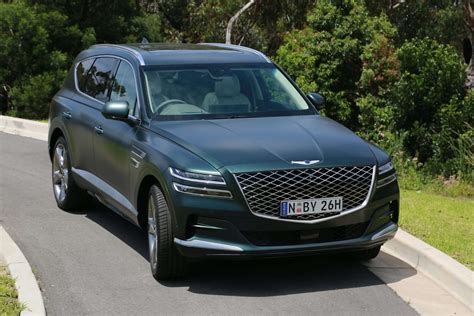 Review Genesis Gv80 Suv Luxury Redefined