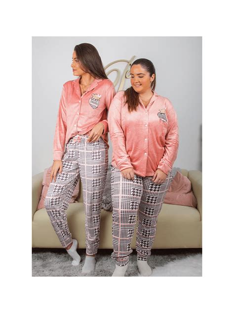 Pijama Rosa De Terciopelo Colección Pijamas 2022 Moda Mujer
