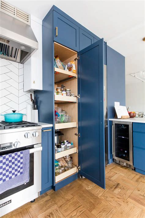 You can hack your ikea kitchen cabinets. When Foodies Renovate, the Kitchen Follows (With images ...