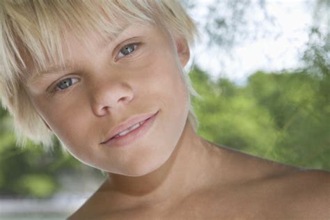 Blonde Boy Aged 12 13 Years — Stock Photo © Londondeposit 34013703