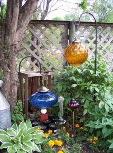 Trendy Yard Art From Junk Thrift Stores 25 Ideas Glass Garden Art