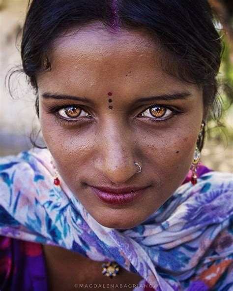 Traveling Photographer Captures The Natural Beauty Of People She Meets