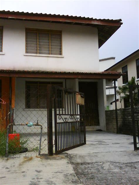 Pandan indah 2sty house for rent. Beauty In Darkness: Rumah Sewa Taman Cempaka, Ipoh