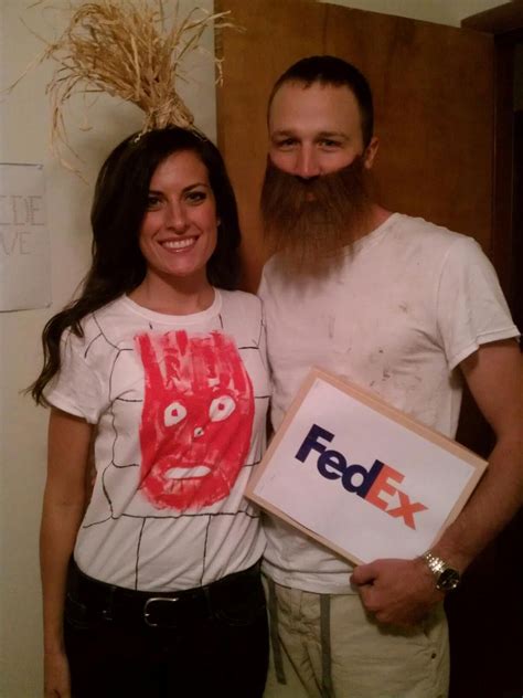 Couples Halloween Costume Home Hanks And Wilson Castaway Halloween
