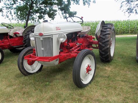 1946 9n Classic Tractor Ford Tractors Antique Tractors