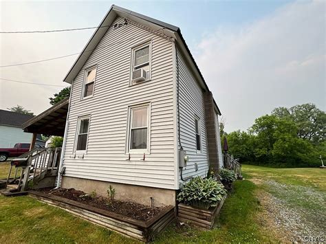 117 Depot St Gouverneur Ny 13642 Mls S1476310 Zillow