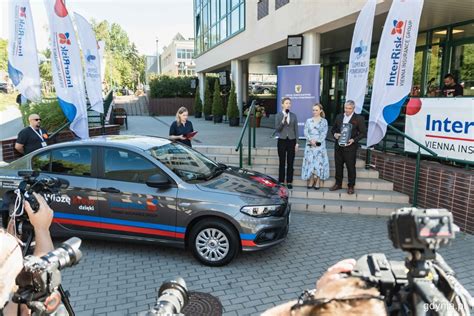 Nowy Samoch D Do Przewozu Krwi Ma Szpital Morski W Red Owie Radio Kasz B