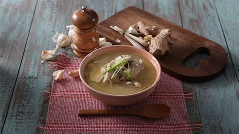 This chinese corn soup, also known as egg drop soup, will blow your mind. Chicken Ginger Soup Recipe | Knorr