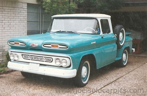 The foundation of any custom truck is not only the chassis, but also the team behind the build. 1962 Chevy Pickup | Joel's Old Car Pictures