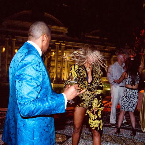 She And Jay Z Got Their Dance On While Celebrating New Years Eve At