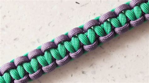 A buddy asked me how i braid the handles of my bags and why, so i decided to do a little tutorial. How To Make A Two Color Cobra Weave Bracelet Without ...