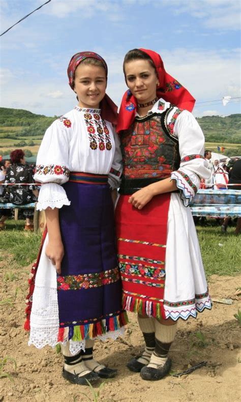 Romanian Folk Costumes From Libotin Left And Ungureni Right Both From The Lăpuş Region