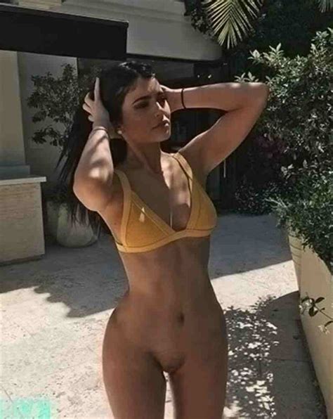 Kylie Jenner Naked Cumception