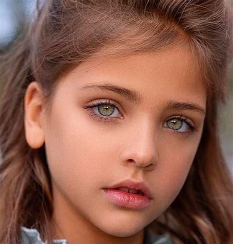 Pin By Ale Ska On Eyes Most Beautiful Eyes Beautiful Eyes Girl With Green Eyes