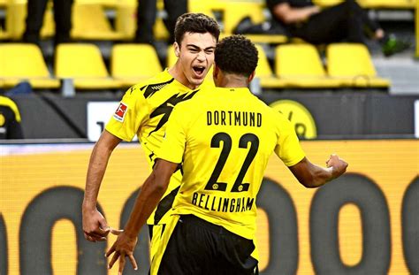 Compare jude bellingham to top 5 similar players similar players are based on their statistical profiles. Jude Bellingham, Giovanni Reina, Jamal Musiala und Co ...