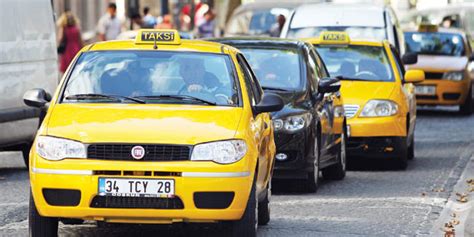 Do taxis in Istanbul take US dollars?