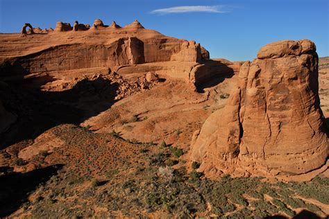 Filedelicate Arch In The Distance Arches National Park