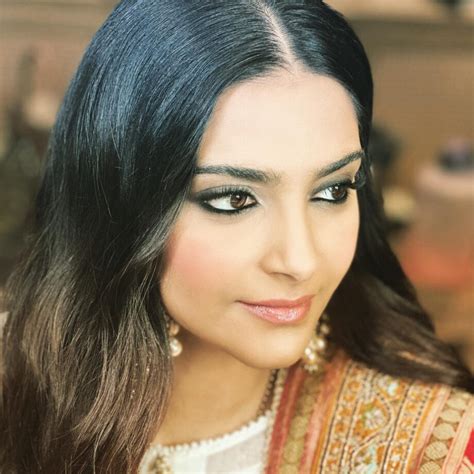 Sonam Kapoors Charismatic Eyes Will Make You Go Lovestruck See Pic