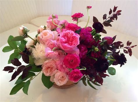 Create beautiful decorations for your wedding reception with 84 led fairy lights! Pink ombre centerpiece is made of white peony, light pink ...