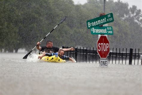 At Least 2 People Killed As Catastrophic Floods Inundate Houston