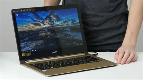 Fully immerse yourself in the world behind the screen with the swift 7's virtually frameless 14'' full hd display. Unboxing - Acer Swift 7 SF713-51-M3B1 (på svenska) CDON ...