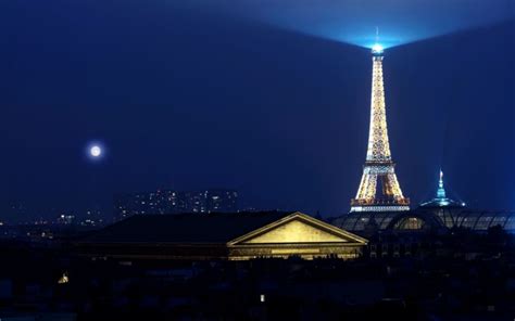 Paris Eiffel Tower Night Moon Light Wallpaper 2560x1600 2119