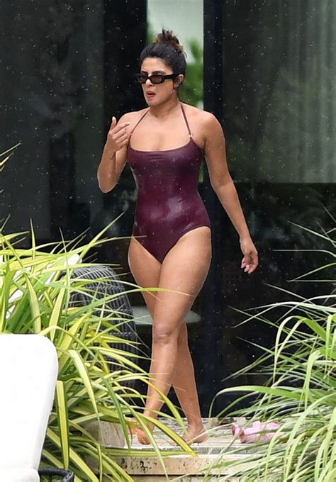 Priyanka Chopra In Swimsuit On Vacation In Miami Hawtcelebs