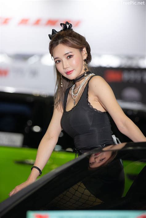 Korean Racing Model Han Ga Eun Seoul Auto Salon 2019