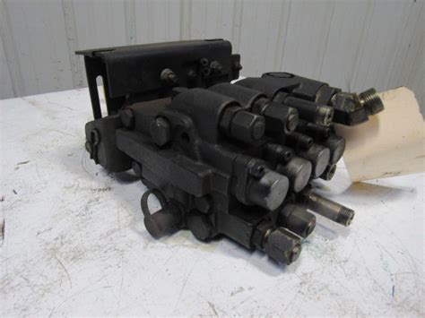 clark  spool hydraulic control valve assembly  ecs series forklift bullseye industrial sales
