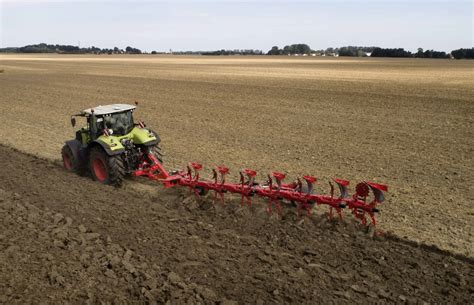 First showing of mirco semi-mounted plough in the UK | Farm Machinery