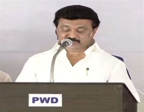 Mk Stalin Takes Oath As Tamil Nadus New Cm Along With 33 Dmk Ministers