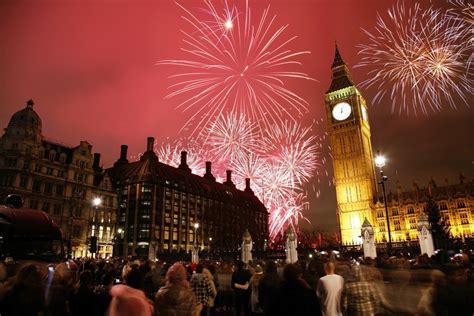Read latest breaking news, updates, and headlines. London New Year's Eve Fireworks Tickets Go On Sale This Friday | Londonist