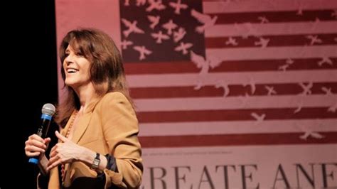 meet marianne williamson democratic presidential candidate council on foreign relations