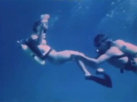 The Couple Of Horny And Voracious Scuba Divers Have Wild Sex In The Ocean Video